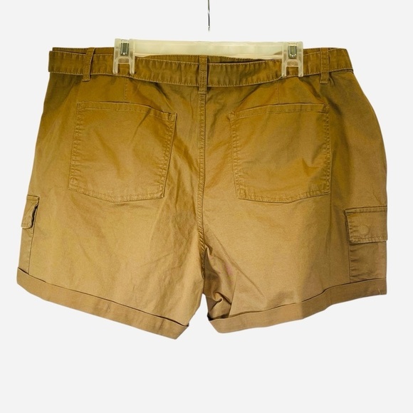 Time and Tru Women's plus size 20 Belted Shorts Tan Pockets Summer Cargo Beach - Picture 4 of 5